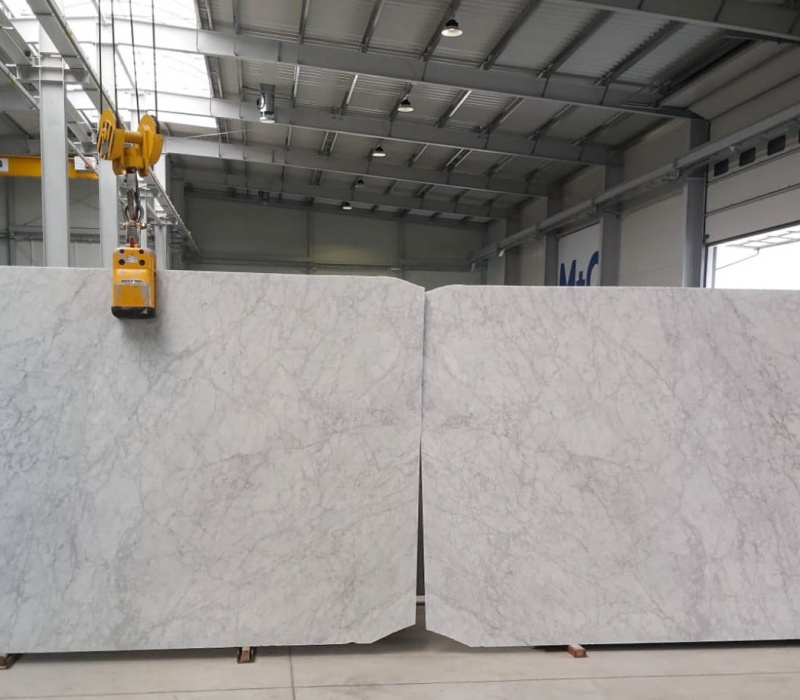 Bianco Carrara C 2 cm blok 3918 slab no. 31 & 32 (1)